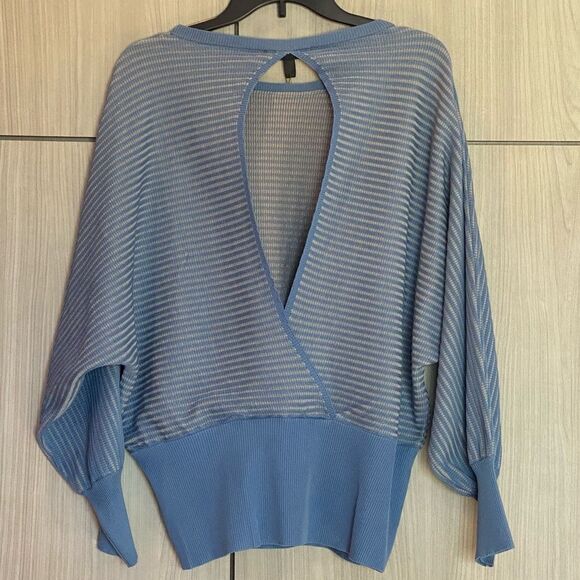 Adrienne Landau Blue & Tan Open Back Dolman Tunic Size XL NWT - Picture 3 of 13